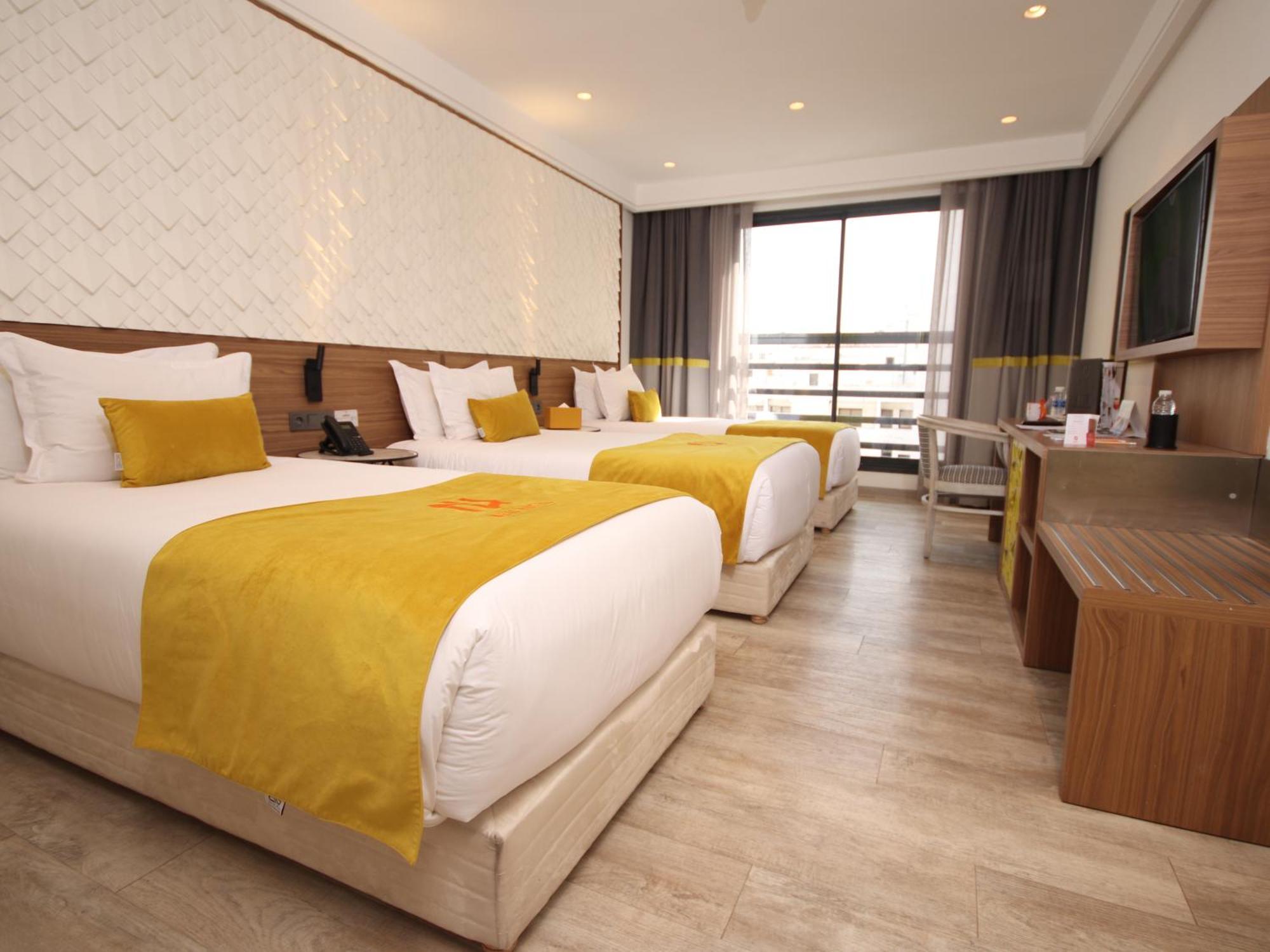 New Hotel Piscine Wellness & Spa Казабланка Екстериор снимка